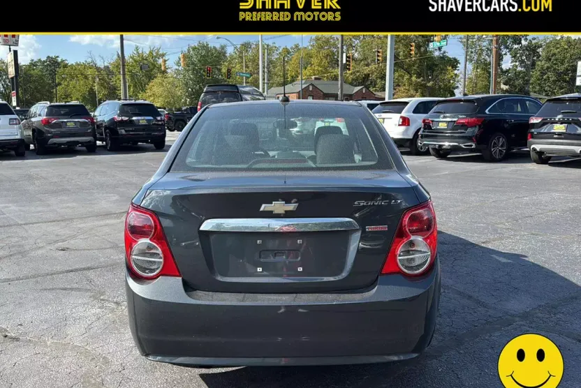 2016 Chevrolet Sonic LT photo 1