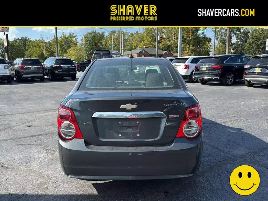 2016 Chevrolet Sonic LT photo 1