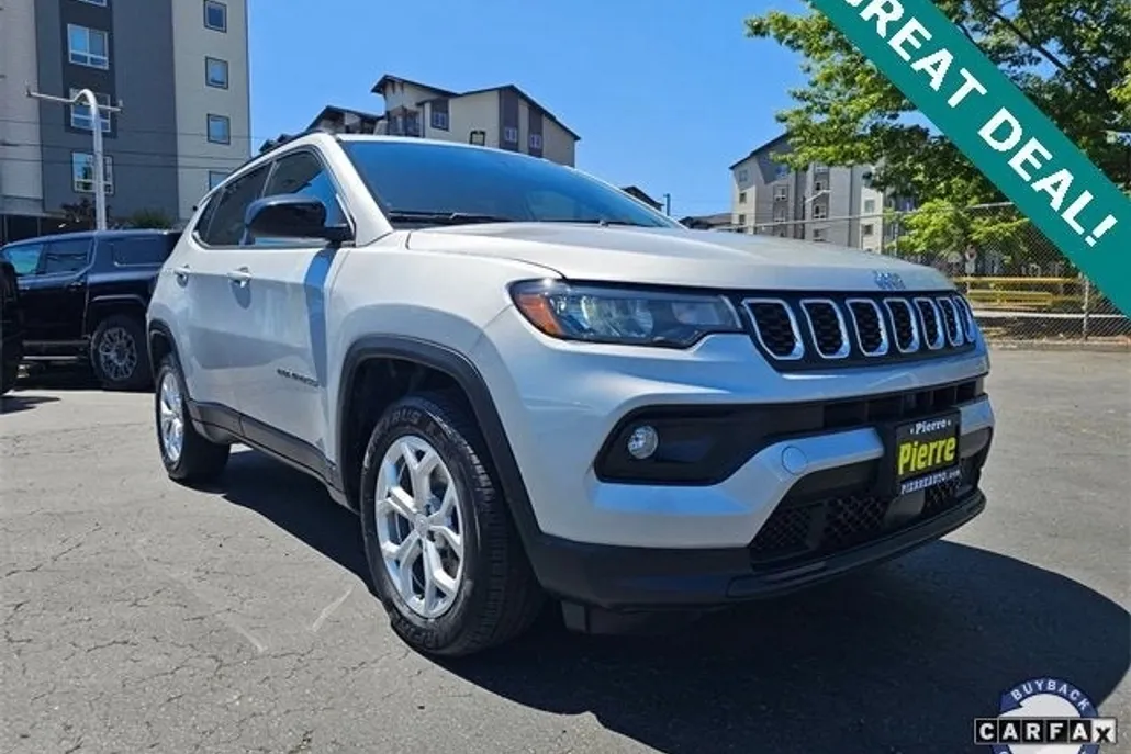 2024 Jeep Compass Latitude photo 1