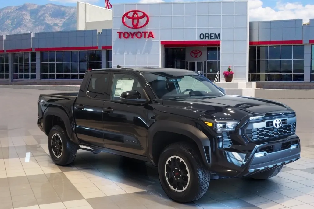 2025 Toyota Tacoma TRD Off-Road photo 1