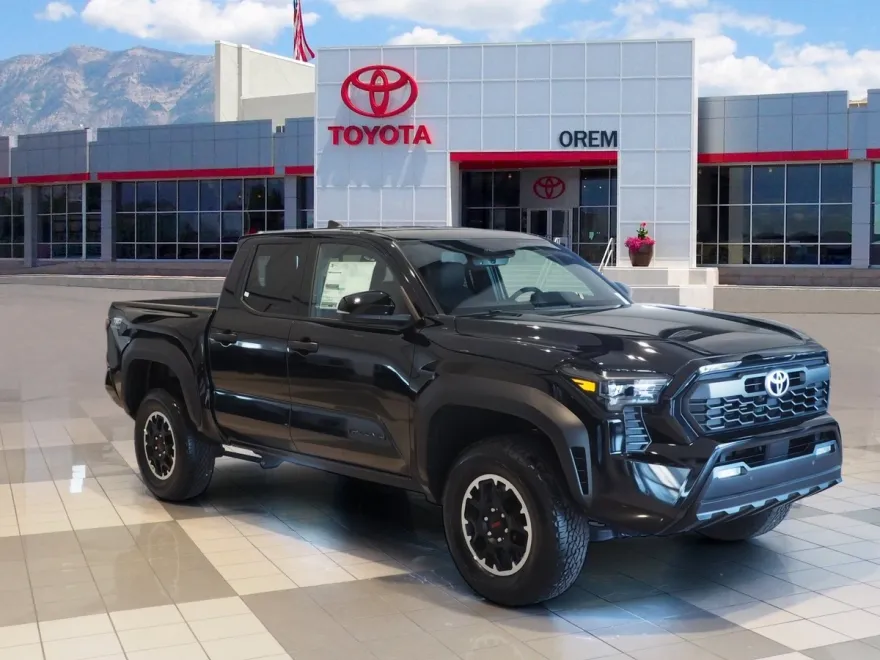 2025 Toyota Tacoma TRD Off-Road photo 1