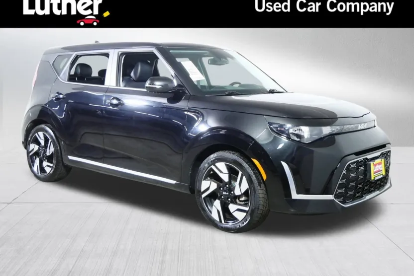 2023 Kia Soul GT-Line photo 1
