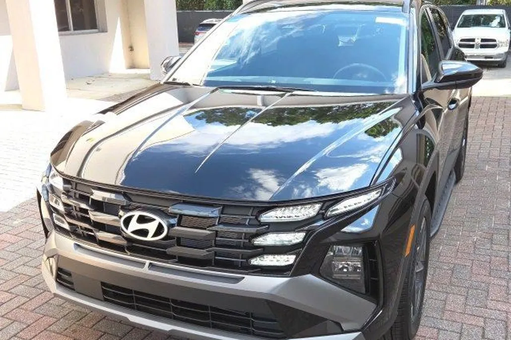 2026 Hyundai Tucson SEL photo 1