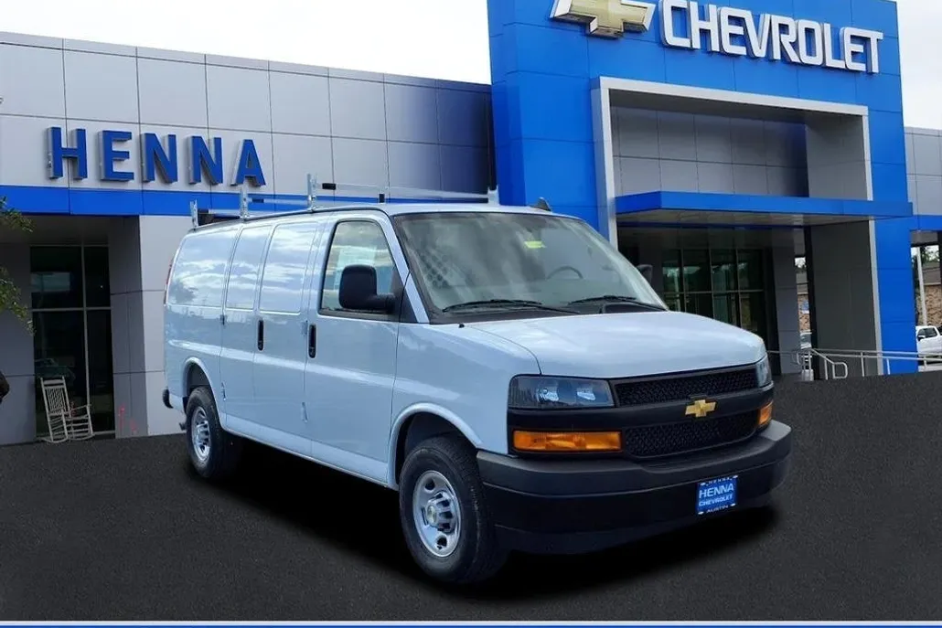 2025 Chevrolet Express Cargo 2500 photo 1