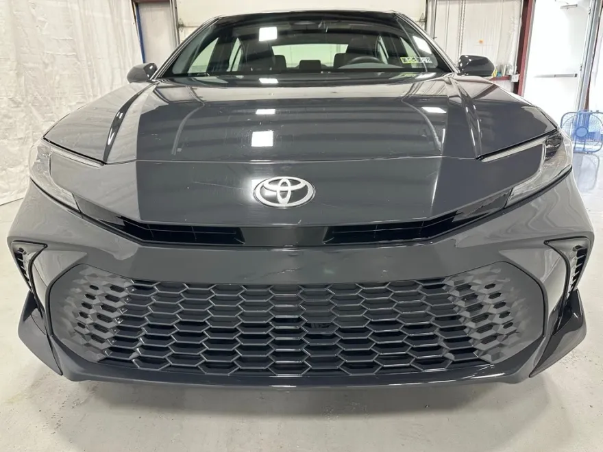 2025 Toyota Camry XSE photo 1