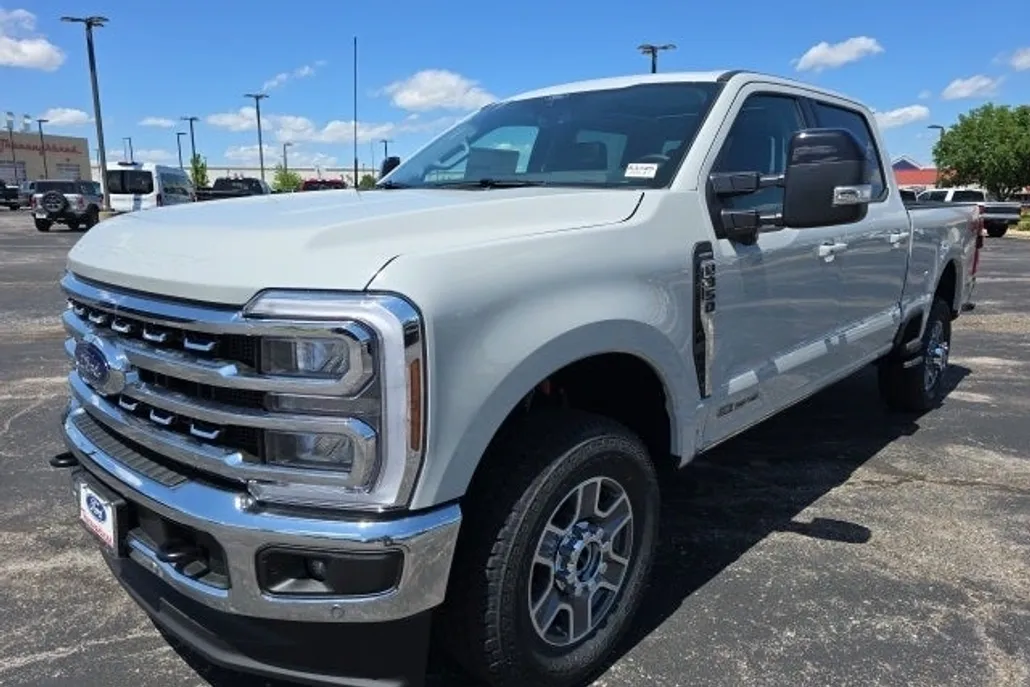 2025 Ford F-350 photo 1