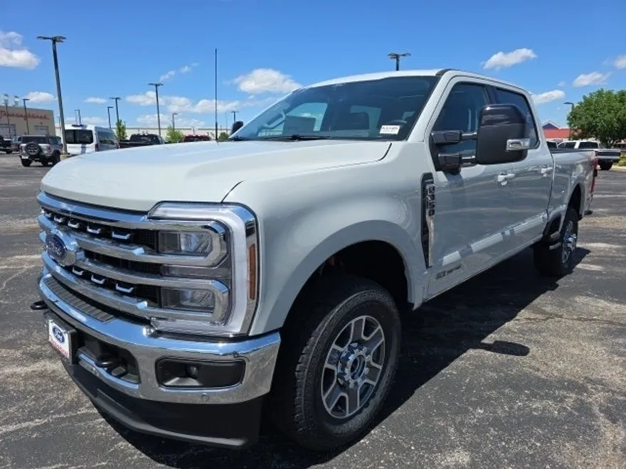 2025 Ford F-350 photo 1