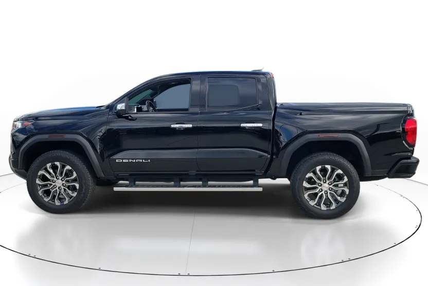 2023 Gmc Canyon Denali photo 1