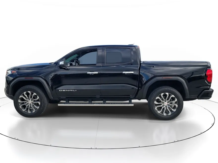 2023 Gmc Canyon Denali photo 1
