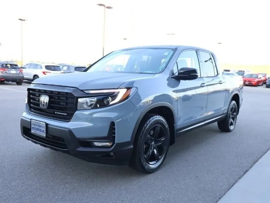 2023 Honda Ridgeline Black Edition photo 1