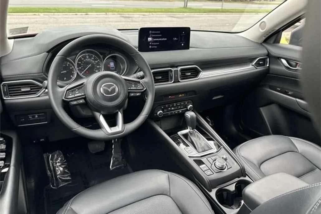 2024 Mazda CX-5 2.5 S Preferred photo 1