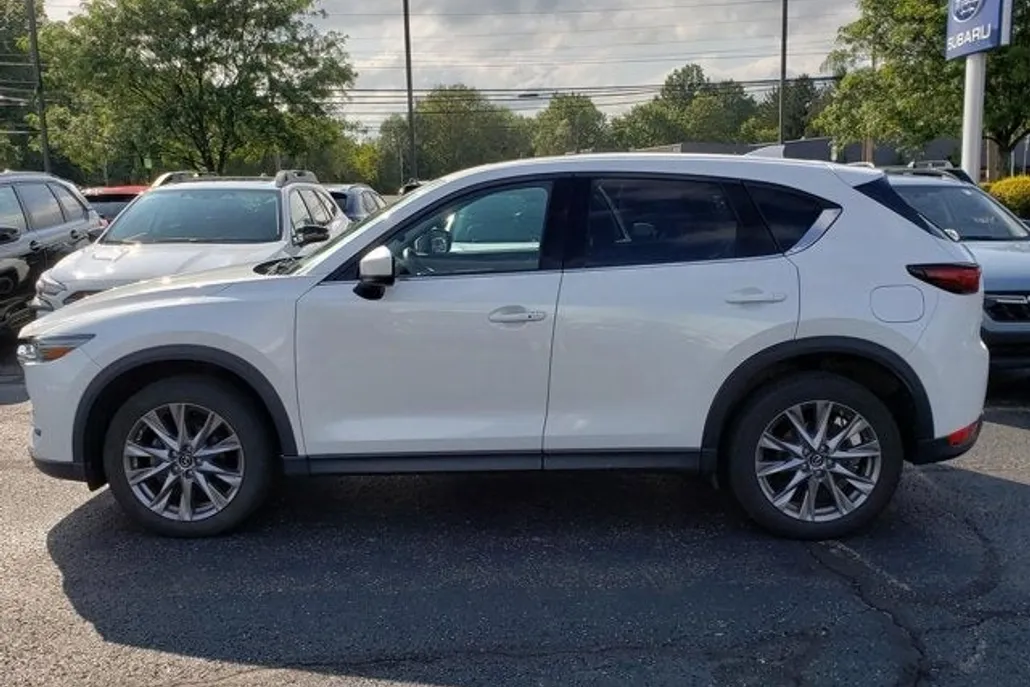 2019 Mazda CX-5 Grand Touring photo 1