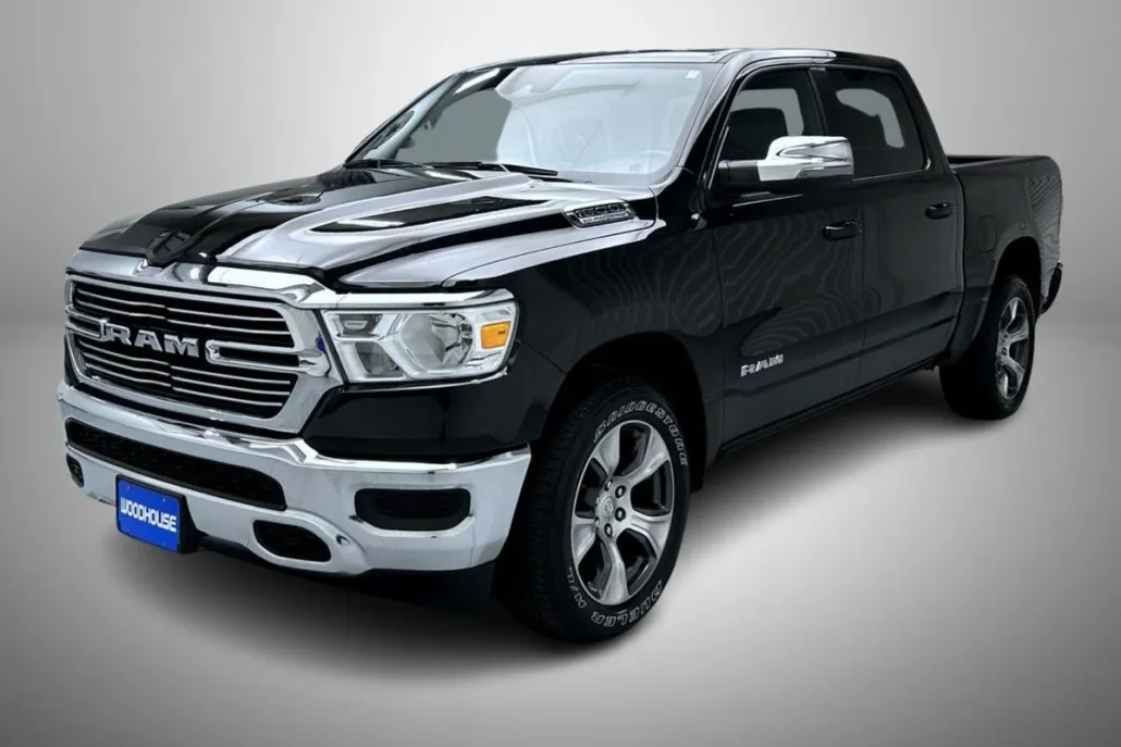 2023 Ram 1500 Laramie photo 1
