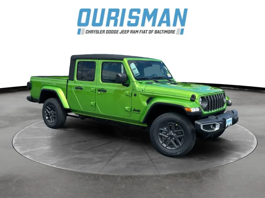 2025 Jeep Gladiator Sport S photo 1