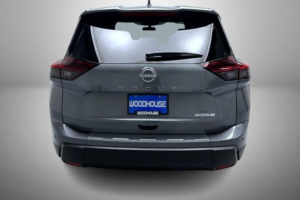 2026 Nissan Rogue SV photo 1