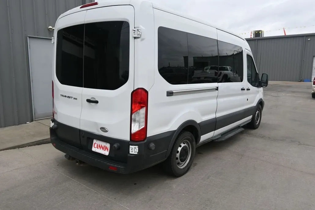 2015 Ford Transit XL photo 1