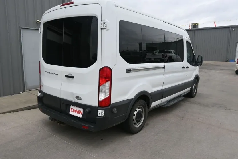2015 Ford Transit XL photo 1