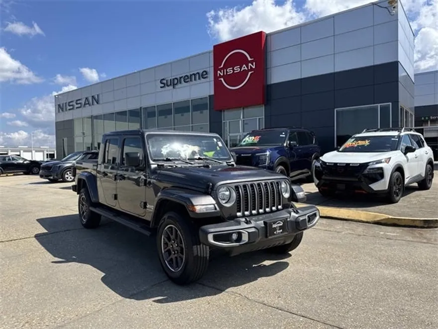 2023 Jeep Gladiator Overland photo 1