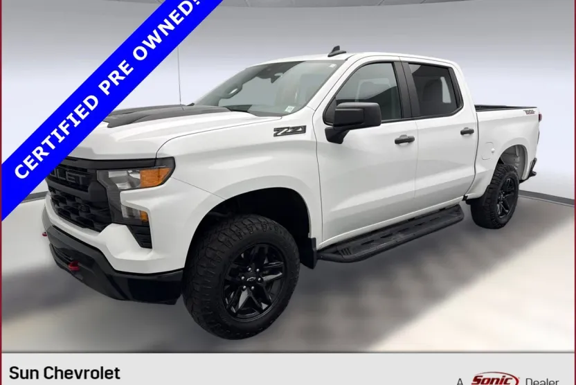 2023 Chevrolet Silverado 1500 Custom Trail Boss photo 1