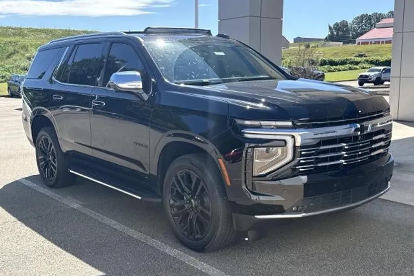 2025 Chevrolet Tahoe Premier photo 1