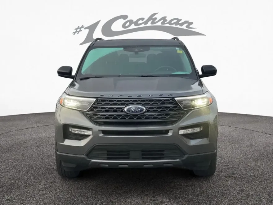 2023 Ford Explorer XLT Sport photo 1