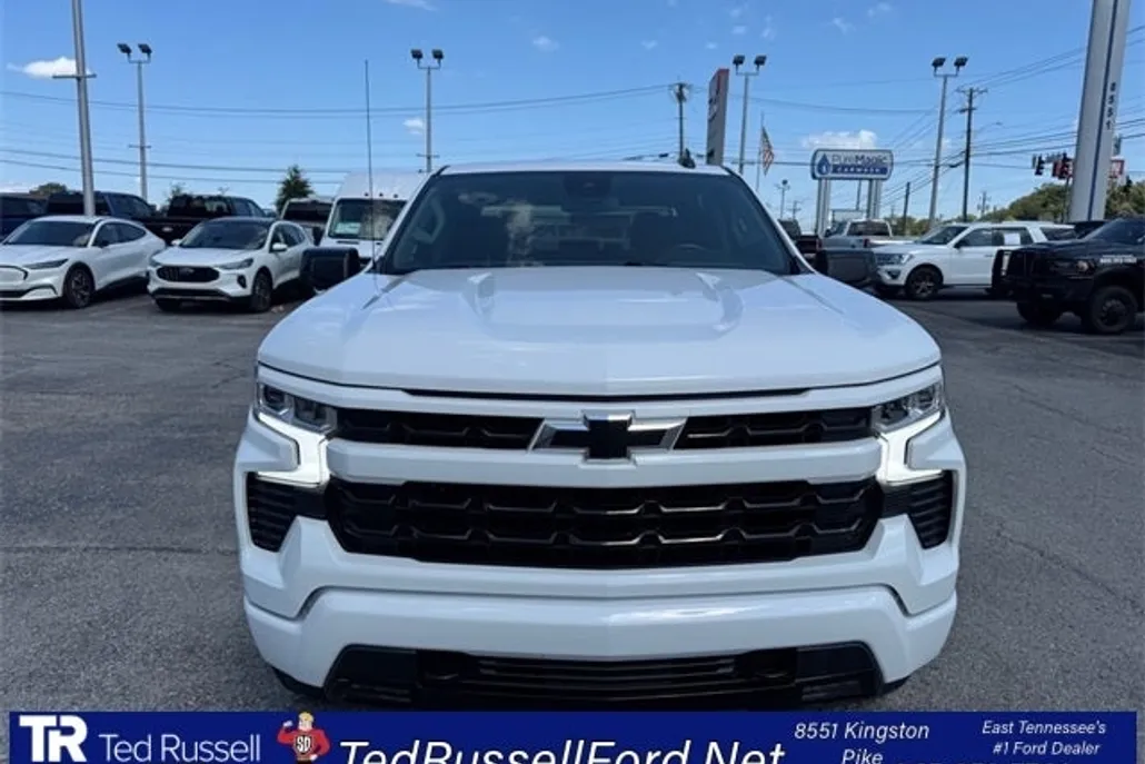 2024 Chevrolet Silverado 1500 RST photo 1