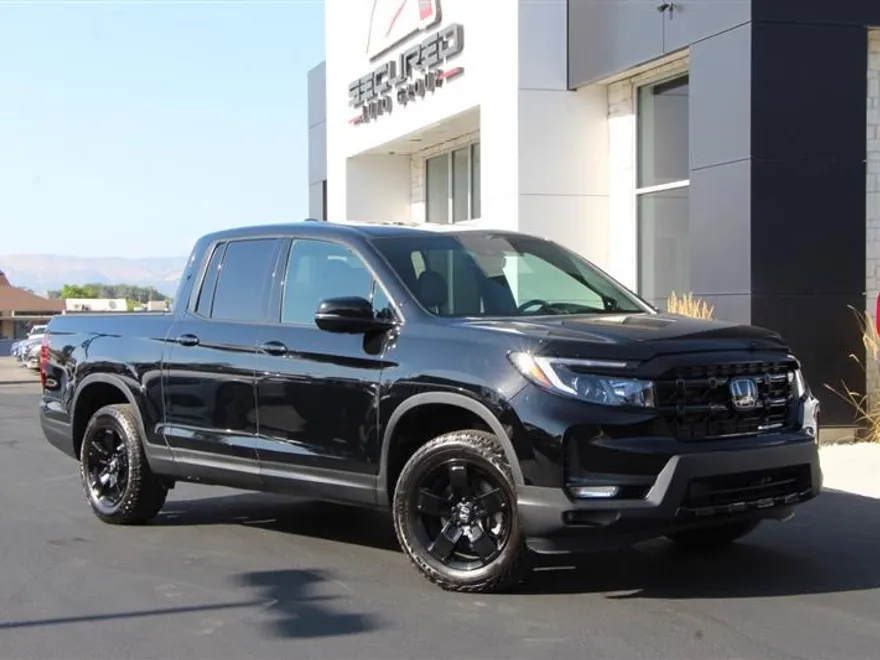 2025 Honda Ridgeline Black Edition photo 1