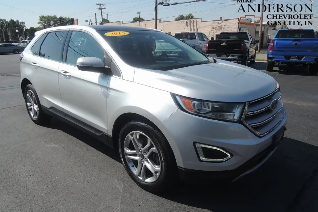 2015 Ford Edge Titanium photo 1