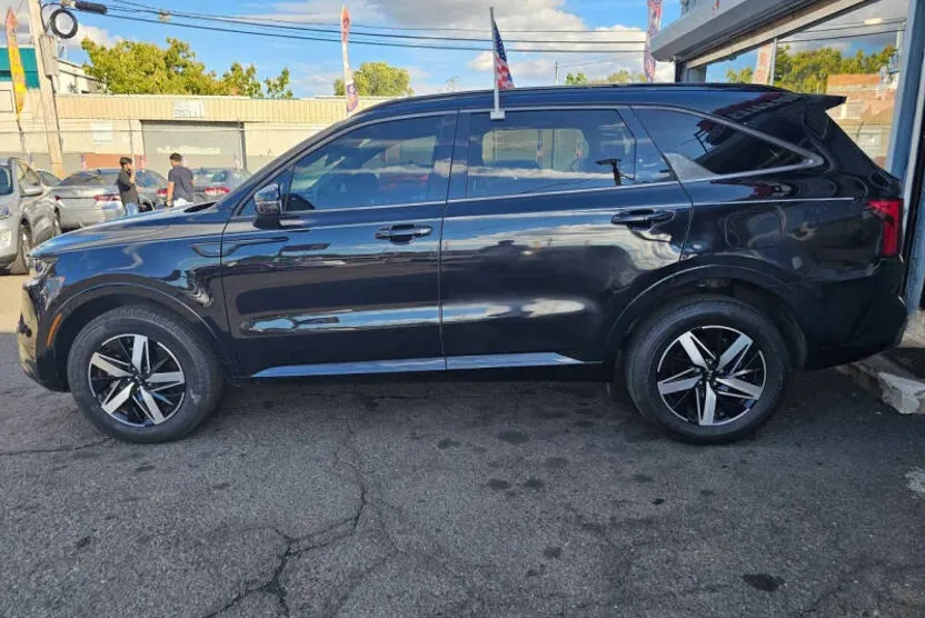 2021 Kia Sorento EX photo 1