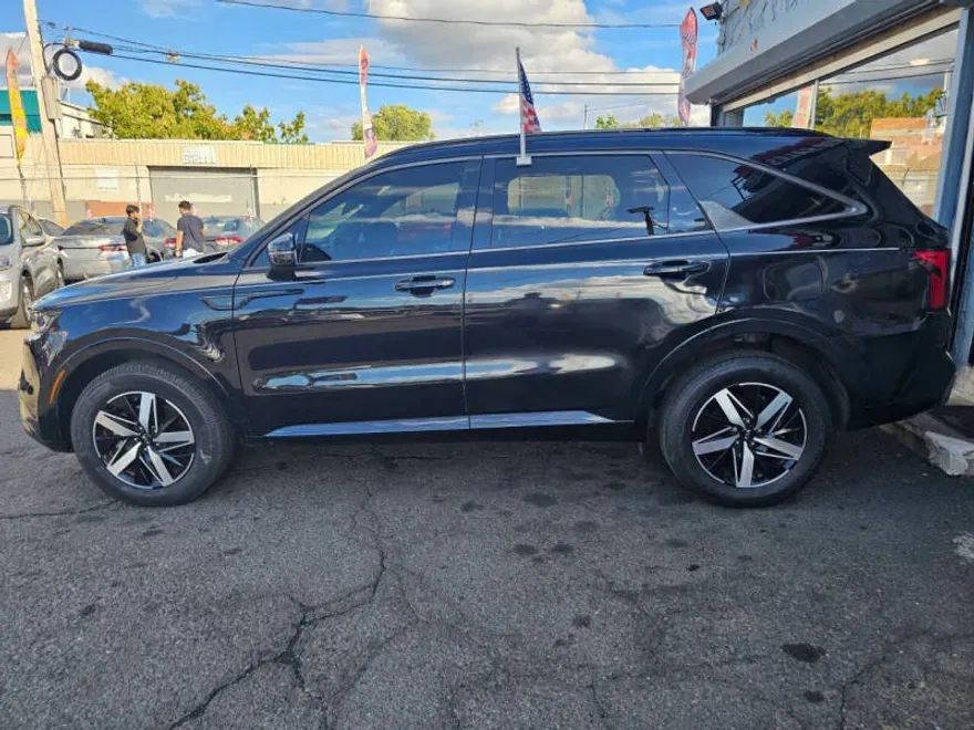 2021 Kia Sorento EX photo 1