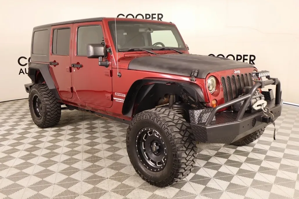 2013 Jeep Wrangler Unlimited Sport photo 1