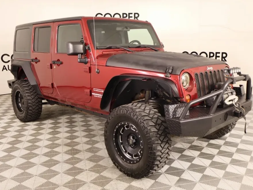 2013 Jeep Wrangler Unlimited Sport photo 1