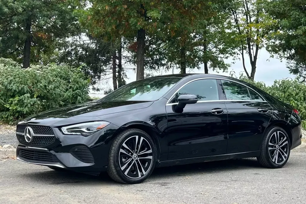 2025 Mercedes Benz CLA 250 4MATIC photo 1
