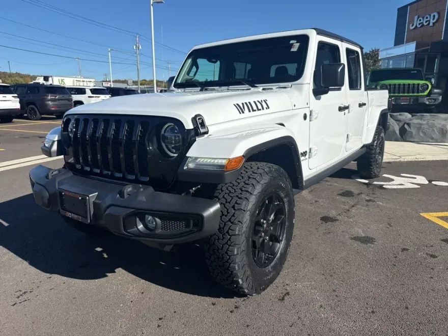 2022 Jeep Gladiator Willys photo 1