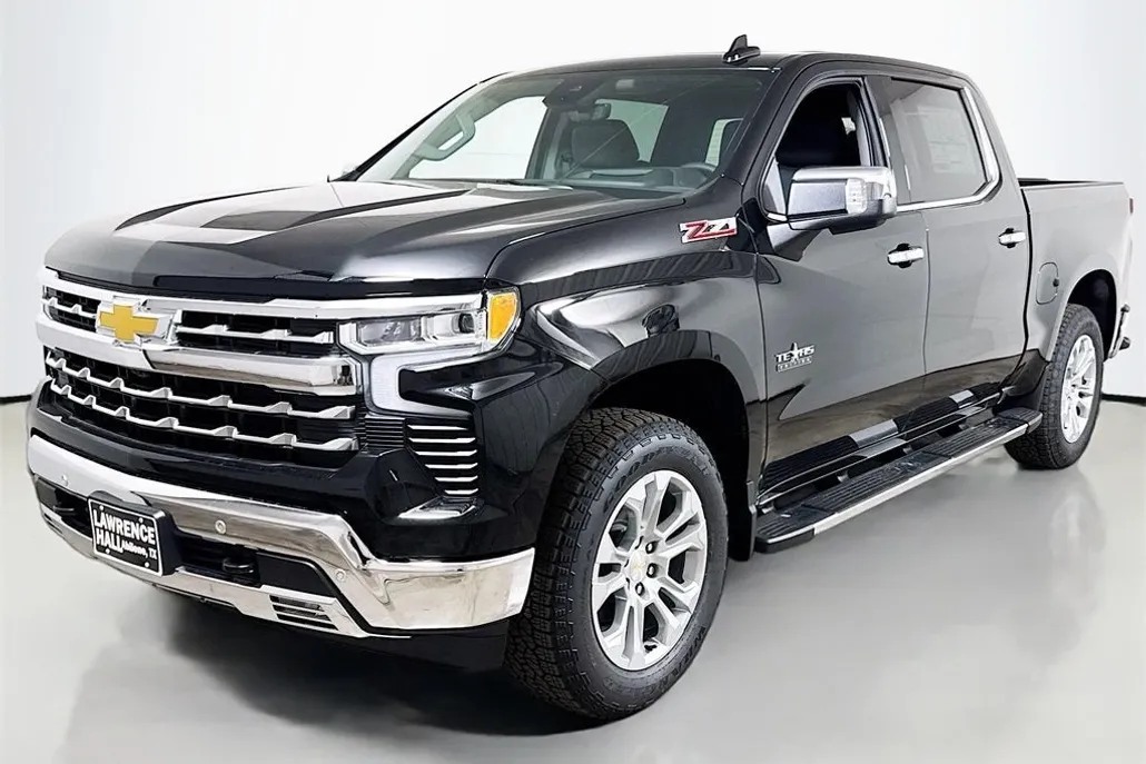 2026 Chevrolet Silverado 1500 LTZ photo 1