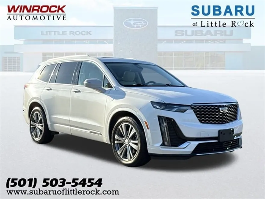 2021 Cadillac XT4 Premium Luxury photo 1