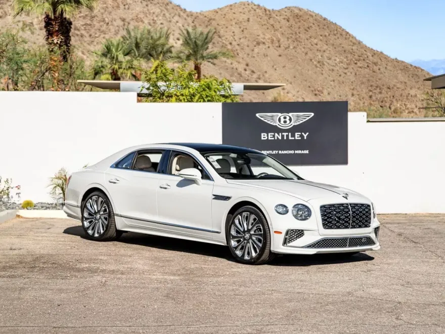 2025 Bentley Flying Spur Mulliner photo 1