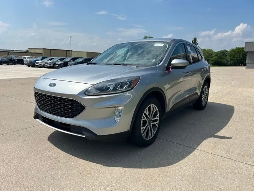 2022 Ford Escape SEL photo 1