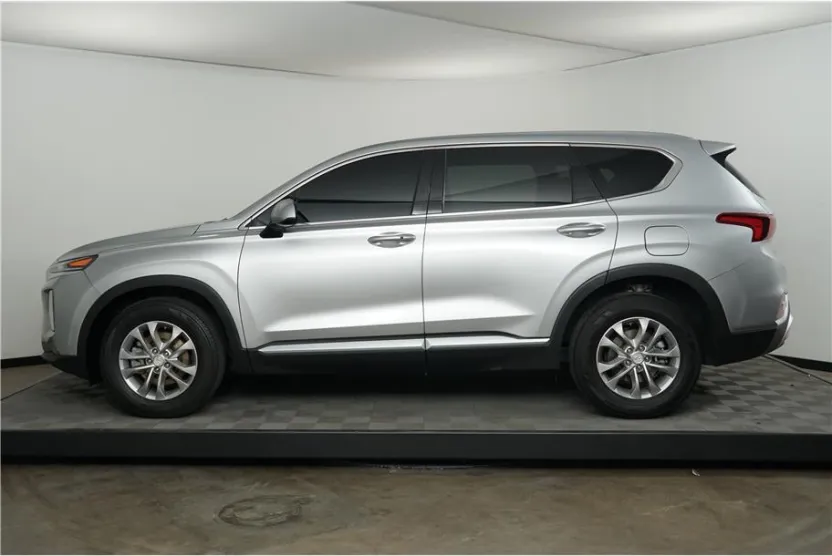 2020 Hyundai Santa Fe SEL photo 1