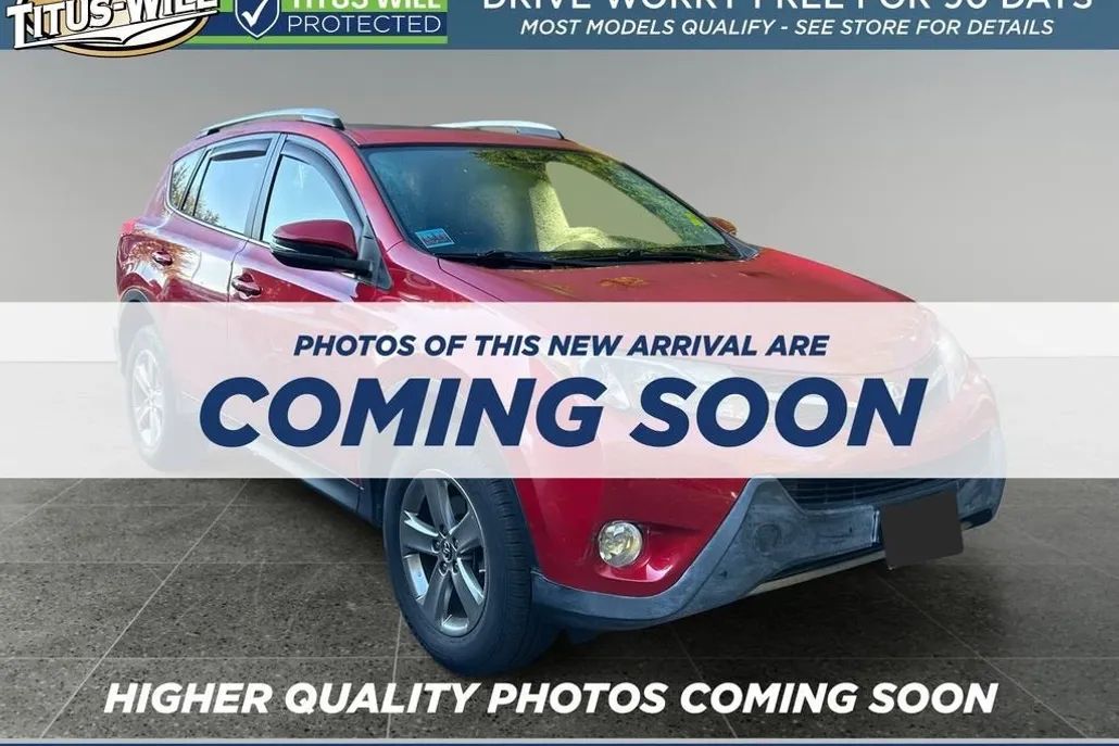 2015 Toyota RAV4 XLE photo 1