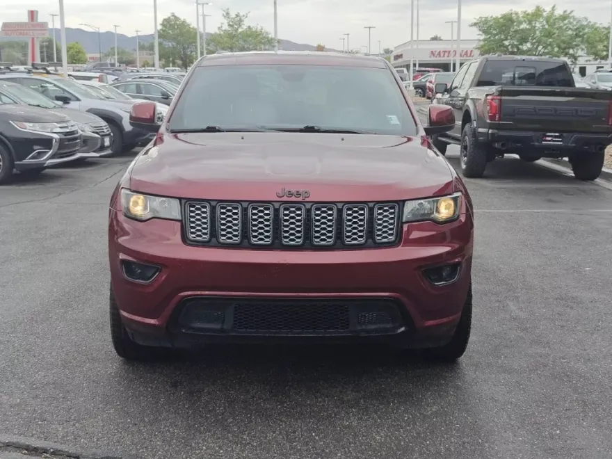2020 Jeep Grand Cherokee Altitude photo 1