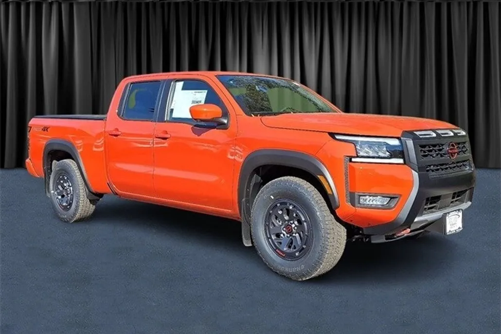2026 Nissan Frontier Crew Cab PRO-4X photo 1