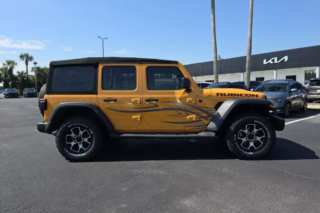 2021 Jeep Wrangler Unlimited Rubicon photo 1