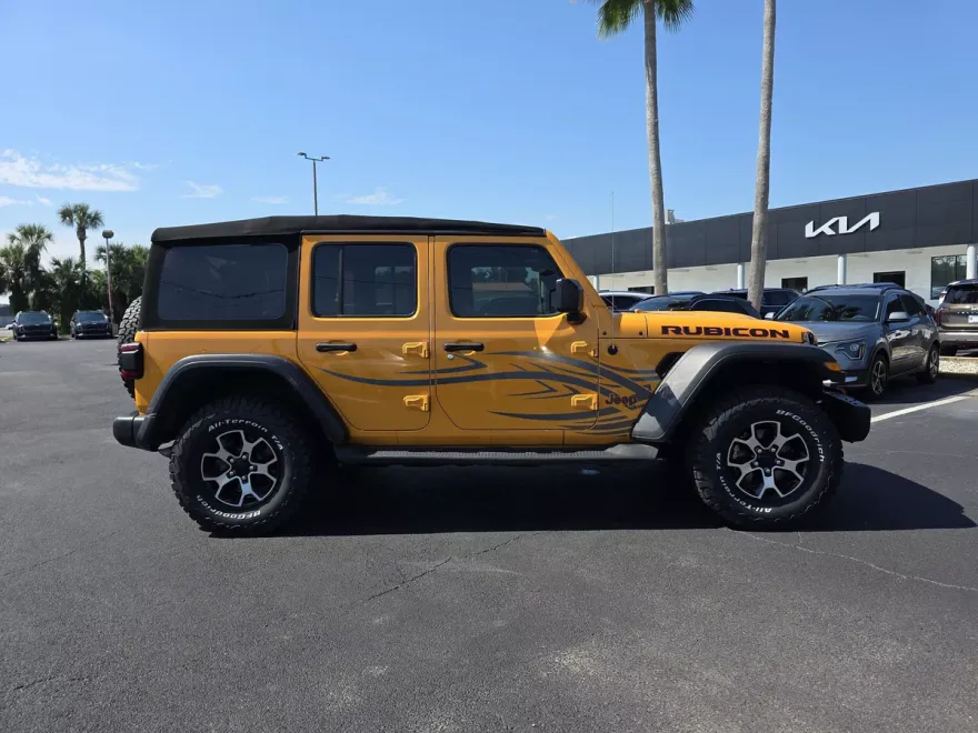 2021 Jeep Wrangler Unlimited Rubicon photo 1