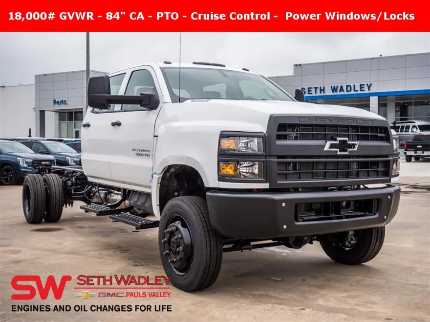 2024 Chevrolet Silverado 5500HD Work Truck photo 1