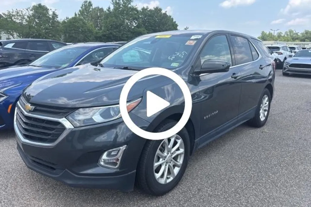 2020 Chevrolet Equinox LT photo 1