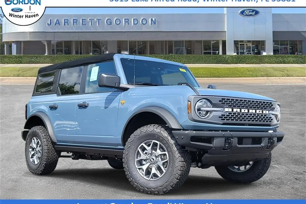2025 Ford Bronco Badlands photo 1