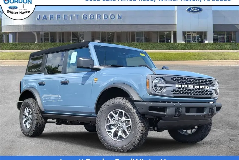 2025 Ford Bronco Badlands photo 1