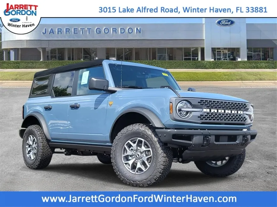 2025 Ford Bronco Badlands photo 1