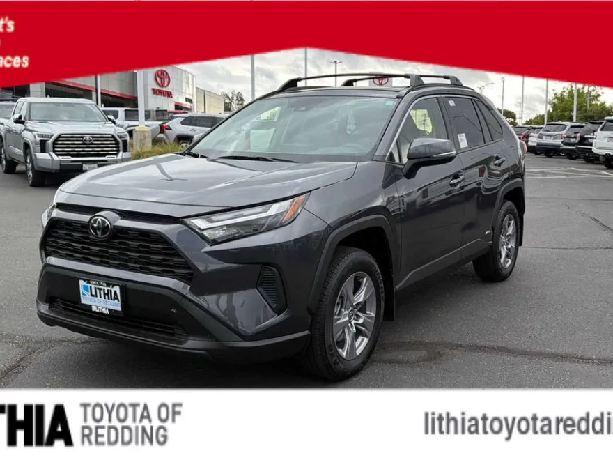 2025 Toyota RAV4 Hybrid XLE photo 1